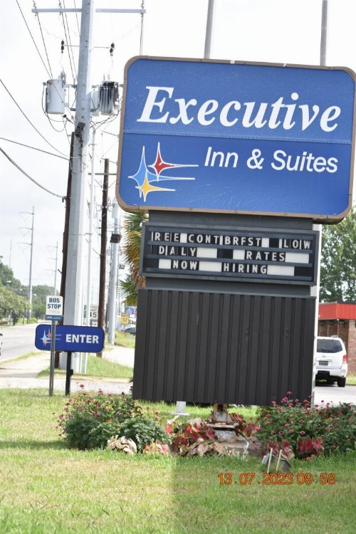 Executive Inn NEWLEY RENOVATED image 1